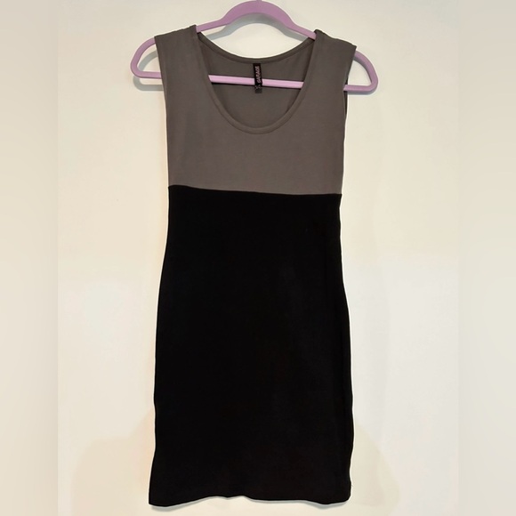 Vintage Garage. Fitted dress - Picture 4 of 5